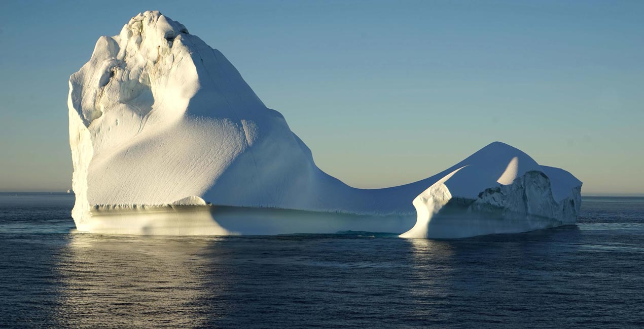 Iceberg in Tasiilaq © Peter Vogel